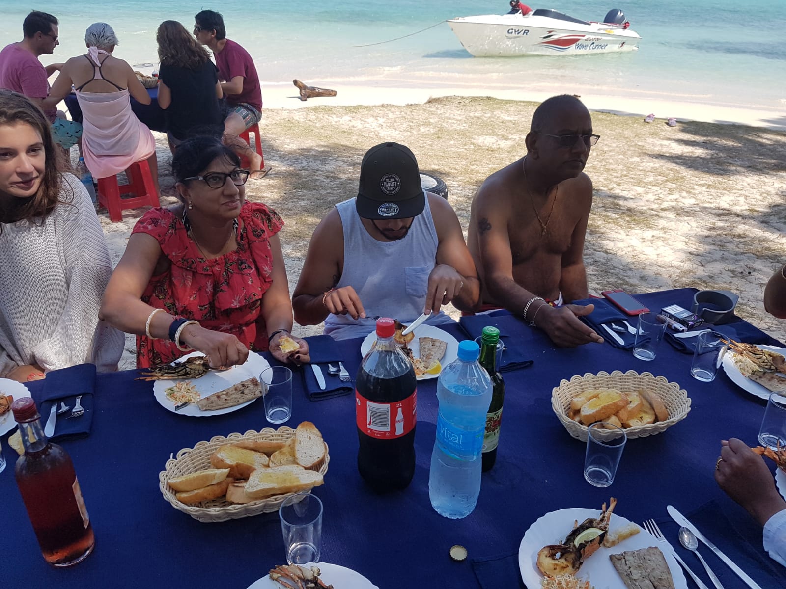 Speedboat d’une journée complète – Île aux Cerfs avec déjeuner — photo 5