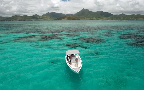 Speedboat d’une journée complète – Île aux Cerfs avec déjeuner