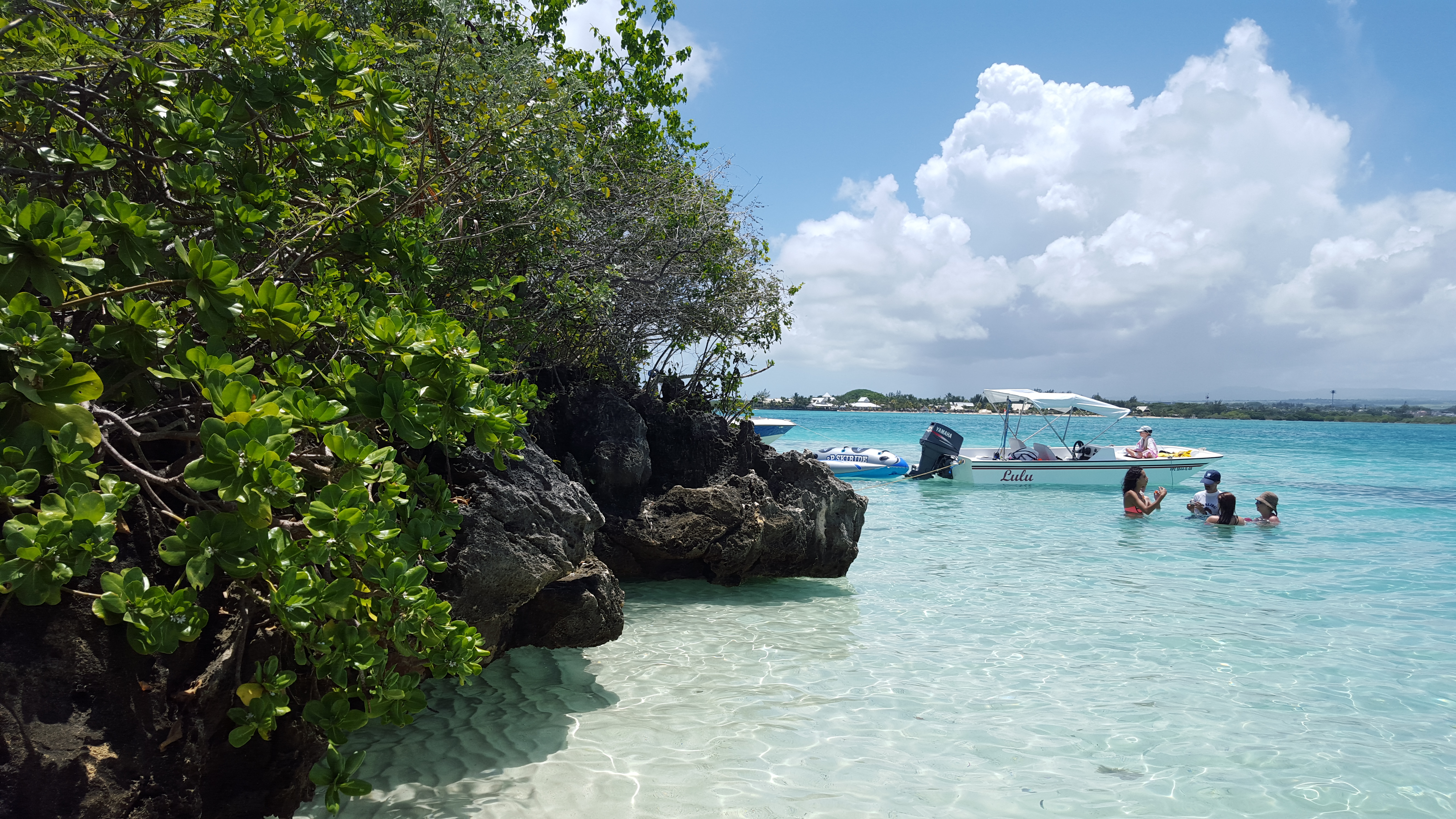 Tour d’une journée complète aux 5 îles – Île aux Cerfs avec déjeuner — photo 3